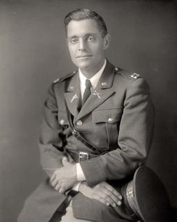 El joven Capitán de Infantería Lucian Truscott en el periodo entreguerras