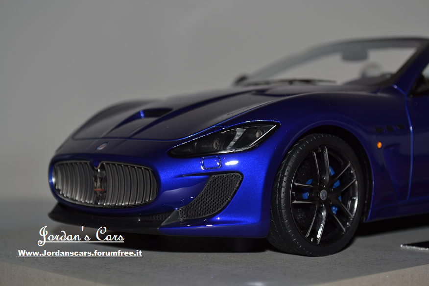 Maserati_Grancabrio_Top_b